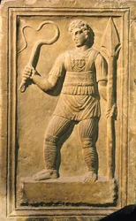Relief, das einen Gladiator mit Peitsche und Speer darstellt